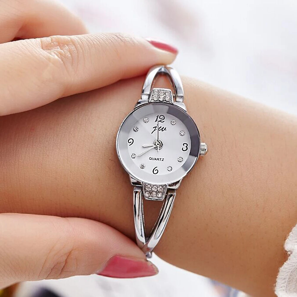 Delicate Analog Wristwatch