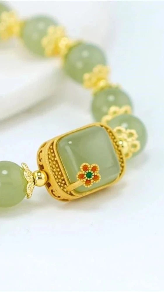 Green stone bracelet