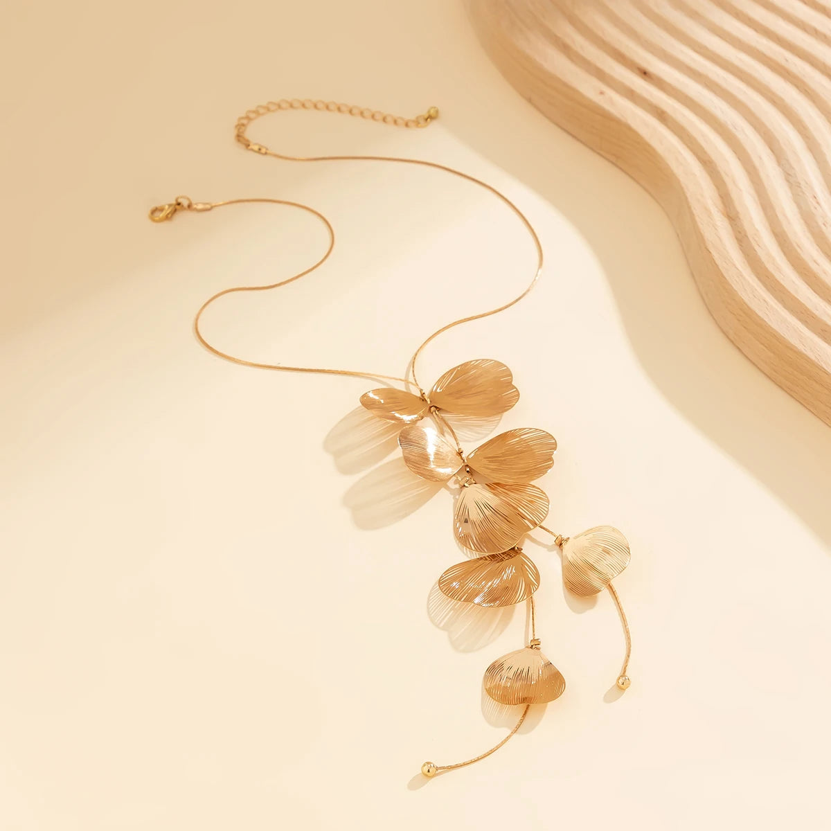 Flower Petal Pendant Choker