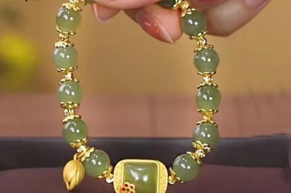 Green stone bracelet