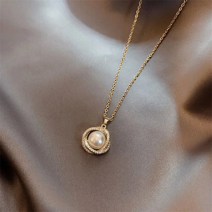 Whirlpool Pearl Necklace